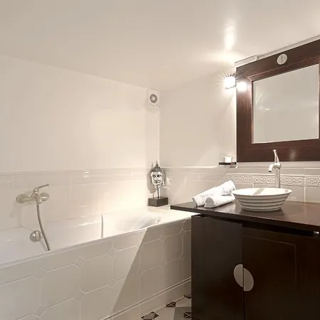 La Source Gilhodes Гостевой дом 3*