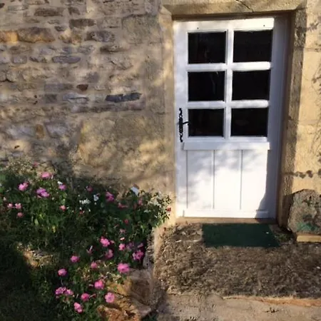 La Source Gilhodes Castelnau-de-Mandailles