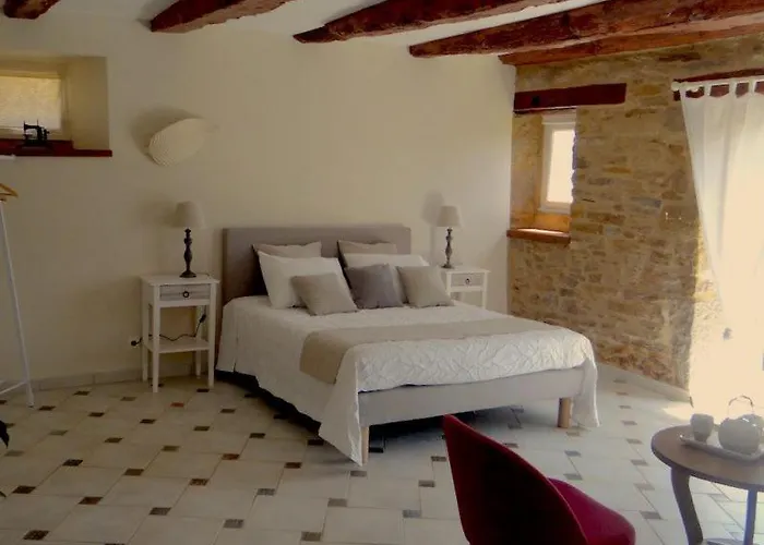 La Source Gilhodes Castelnau-de-Mandailles