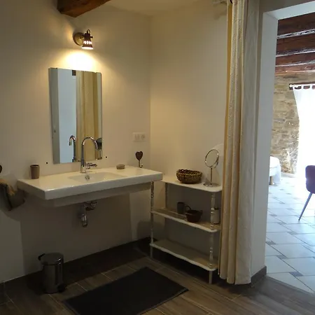 La Source Gilhodes 3* Castelnau-de-Mandailles